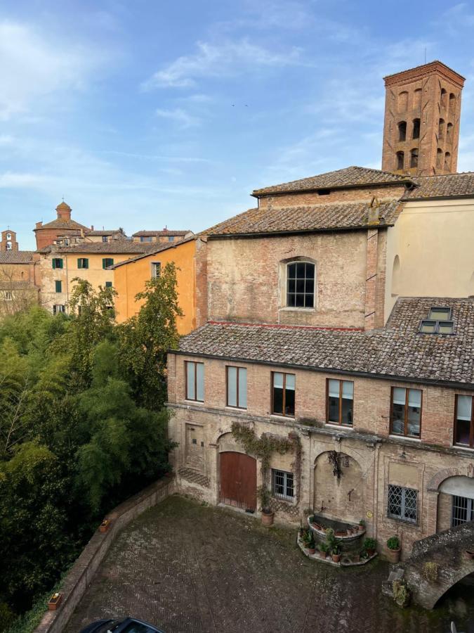B&B Palazzo Bruchi Сиена Экстерьер фото
